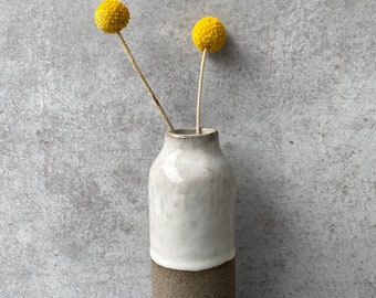 Vase, Flaschenvase, Keramik. 14 cm. Blumenvase, Tischvase