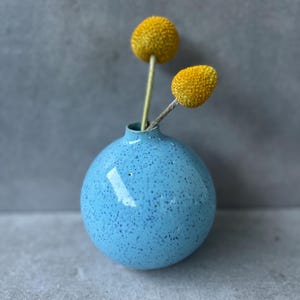 Kleine Kugelvase, Keramik. 10 cm. Vase, Kugel, Blumenvase