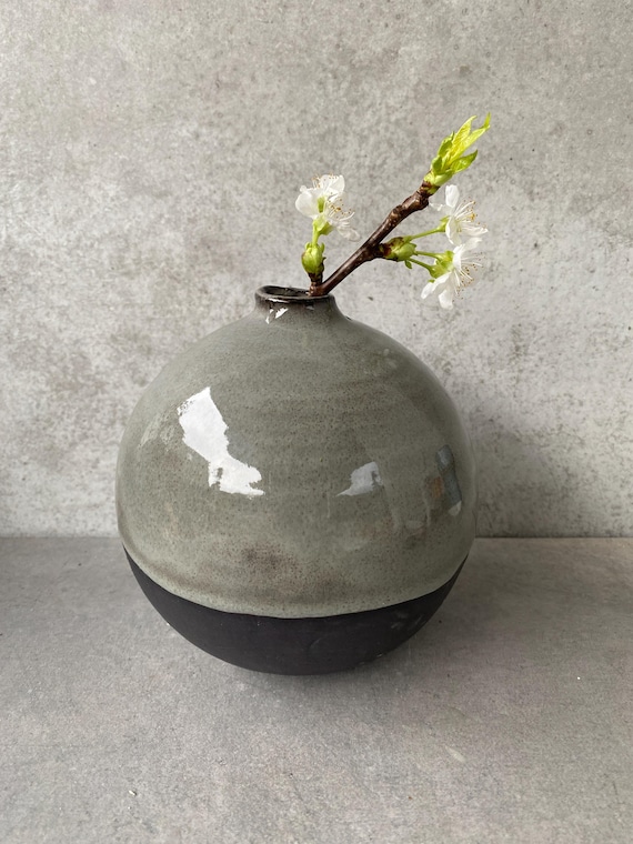 Kugelvase, 14 cm. Vase, Blumenvase, Kugel, Ballvase. Keramik