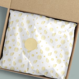 Christmas tissue paper design-Holiday tissue paper with snowflakes for small business packaging-Printable product gift wrapping paper set