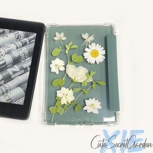 White daisy dried flower clear kindle case,Kindle Paperwhite 11th10th Gen 6.8'' Kindle 2022 2019 6'' Protective Case, Oasis 3 7'' 2019
