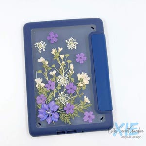 May - Lily of the Valley Birth Flower case for Kindle Colorsoft, Paperwhite 12th 11th 10th gen, Kindle 2024 2022 6'',Oasis 10th gen 2019 image 3