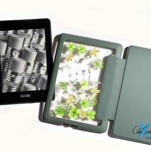 Pressed green hydrangea flower case for Kindle Colorsoft, Paperwhite 12th 11th 10th gen, Kindle 2024 2022 6&#39;&#39;,Oasis 10th 9th gen 2017 2019
