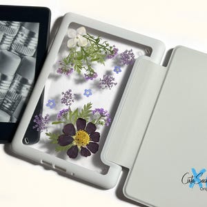 Cosmos & Alyssum purple flower case for Kindle Colorsoft, Paperwhite 12th 11th 10th gen, Kindle 2024 2022 6&#39;&#39;,Oasis 10th 9th gen 2017 2019