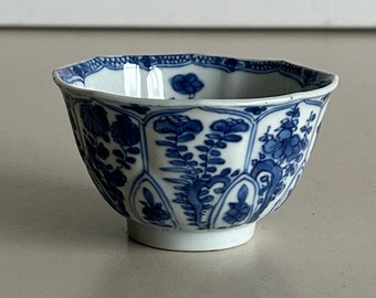 Kangxi bowl - China porcelain - antique - hand-painted - floral decor