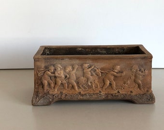 Jardiniere with decoration of angels - handmade - ceramic - Napoli made in Belgium