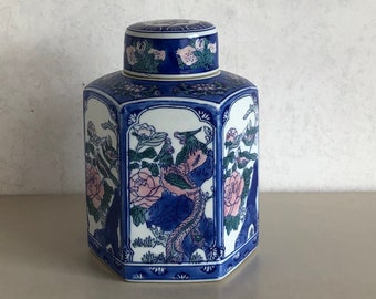 Lid pot - porcelain - Japan - décor of flowers and birds - hand-painted - vintage
