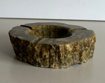 Aschenbecher – handgefertigt – Naturstein – schwer – dekorativ – wunderschön verarbeitet