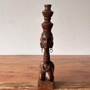 Image / sculpture - Woman - Africa - hand carved / handmade - decorative