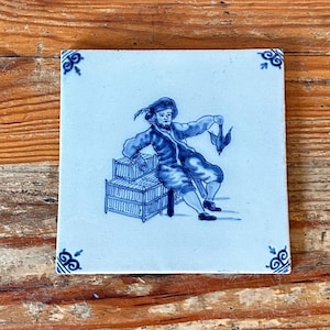 Tile / decorative tile - antique - Delft Blue Pottery - person - hand painted