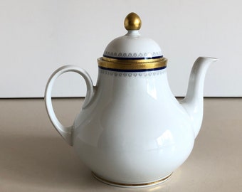 Coffee pot - Wunsiedel Bavaria - Porcelain - with top gold decoration