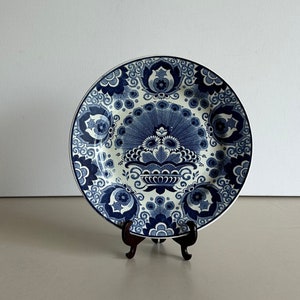 Wall plate - Société Céramique Maestricht - decor Haarlem - Delft Blue pottery - Peacock dish
