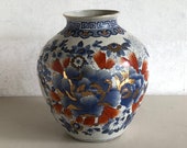 Beautiful Imari vase - China - porcelain - 6 character sign - handmade