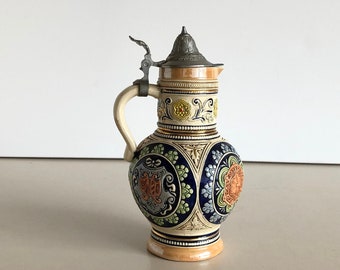 Bierbecher - Keramik mit Zinndeckel - sehr schöne Dekoration - signiert 893