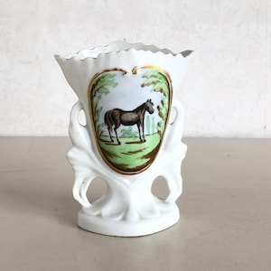Vase - porcelain - décor Horse - France - vintage