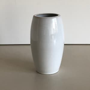 Vase / Blumenvase - Joep Felder Tegelen - weiß glasierte Vase - Niederlande - Keramik