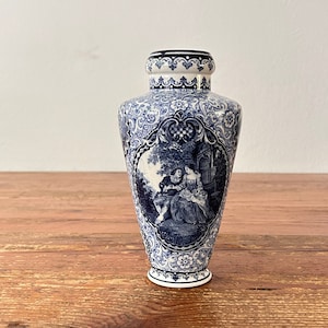 Vase / flower vase - Earthenware - romantic decor