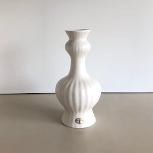 Vase - Flora Ceramics - Holland - White Pottery - Vintage