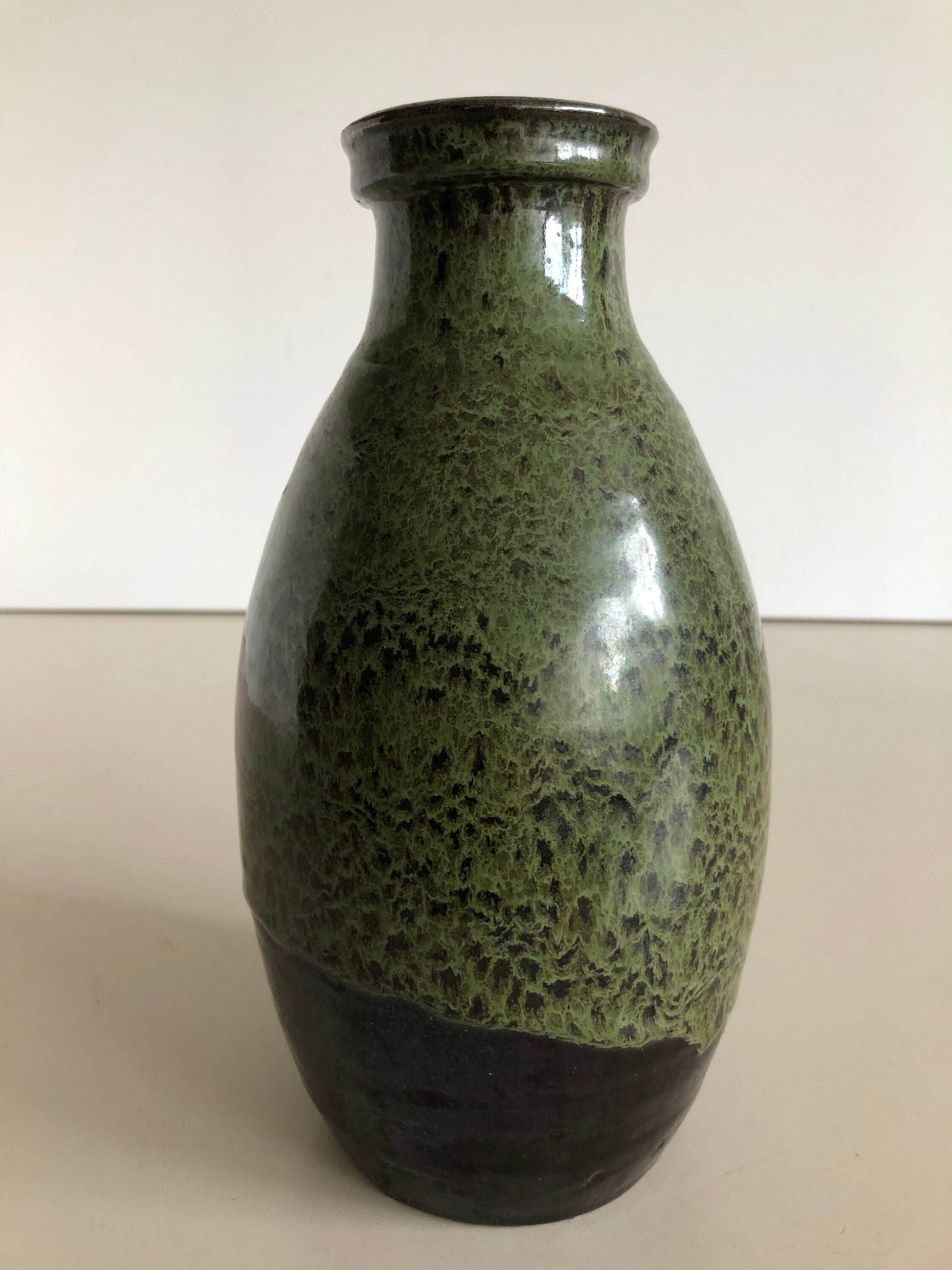 デザイン花瓶/花瓶 - 美しい色調の軽く滴る釉薬を施したセラミック