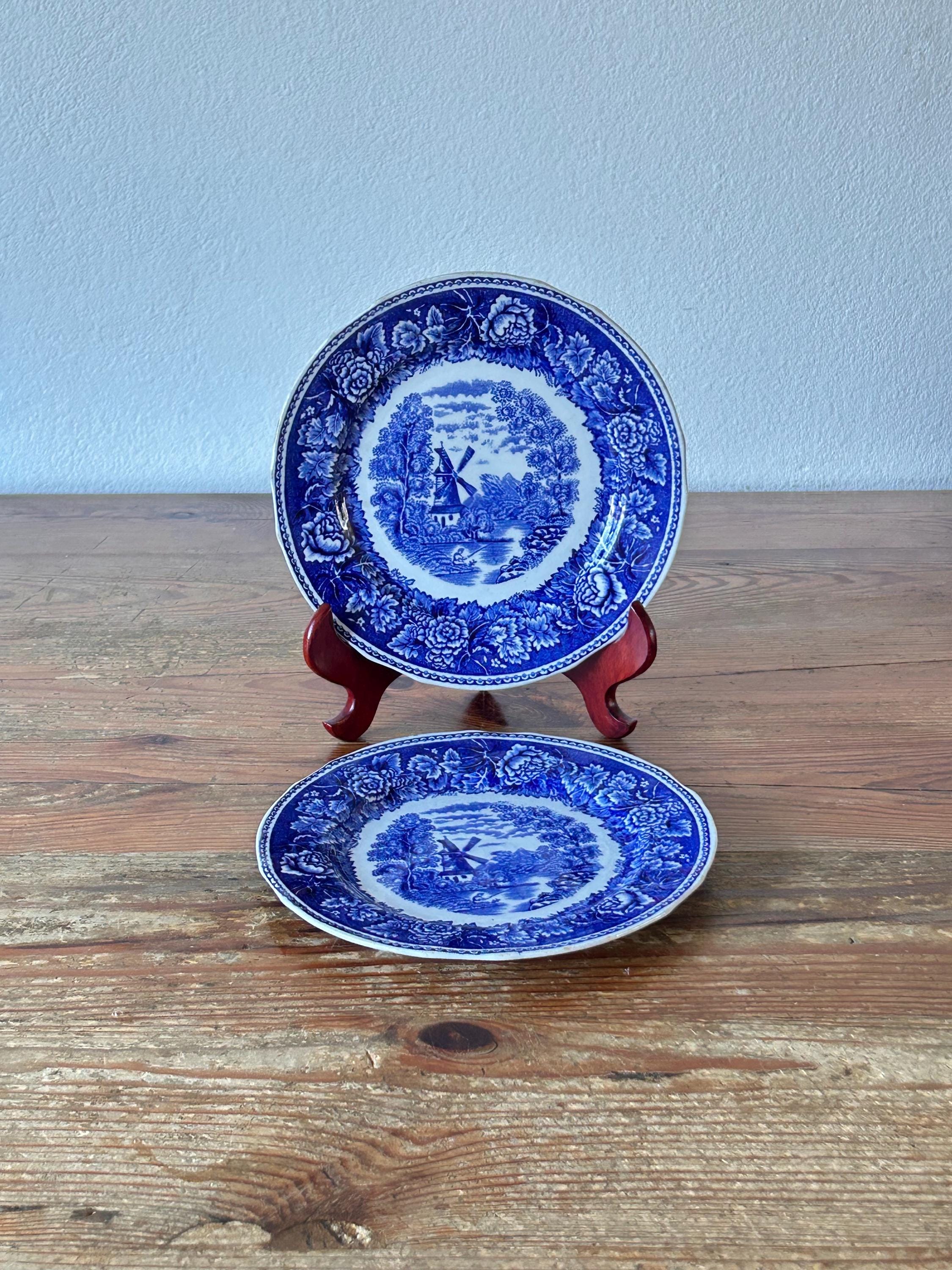 2 Plates / Decorative Plates - Arabia - Made in Finland - Decor