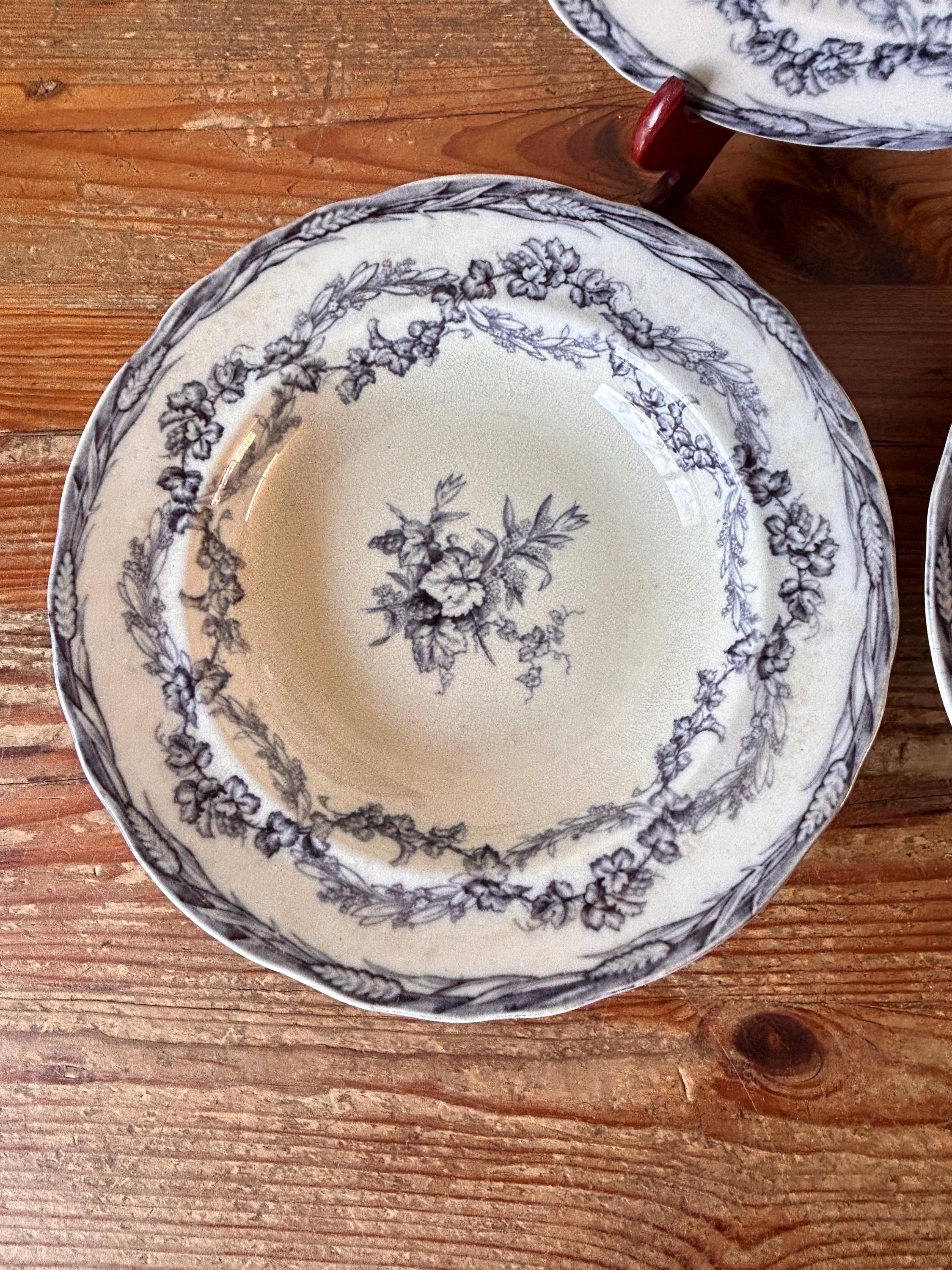 3 枚のプレート / 深皿 - コンコルディア - アンティーク - 花の装飾