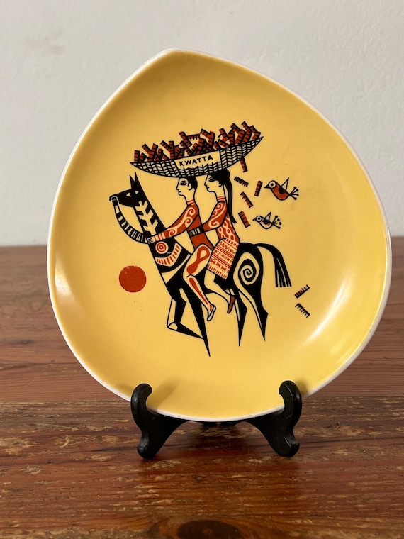 Bowl / Plate - Kwatta - Petrus Regout Maastricht - Earthenware