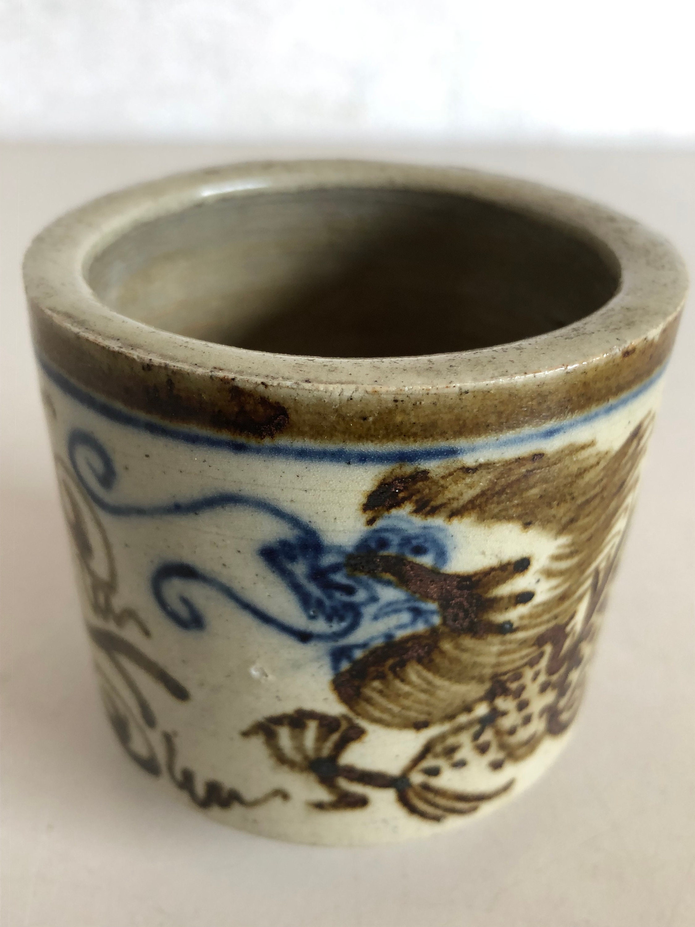 Antike Tasse / Glas China Malerei eines Drachen mit einer