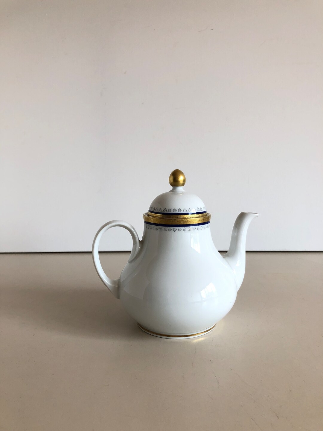 Coffee Pot - Wunsiedel Bavaria - Porcelain - With Top Gold Decoration ...