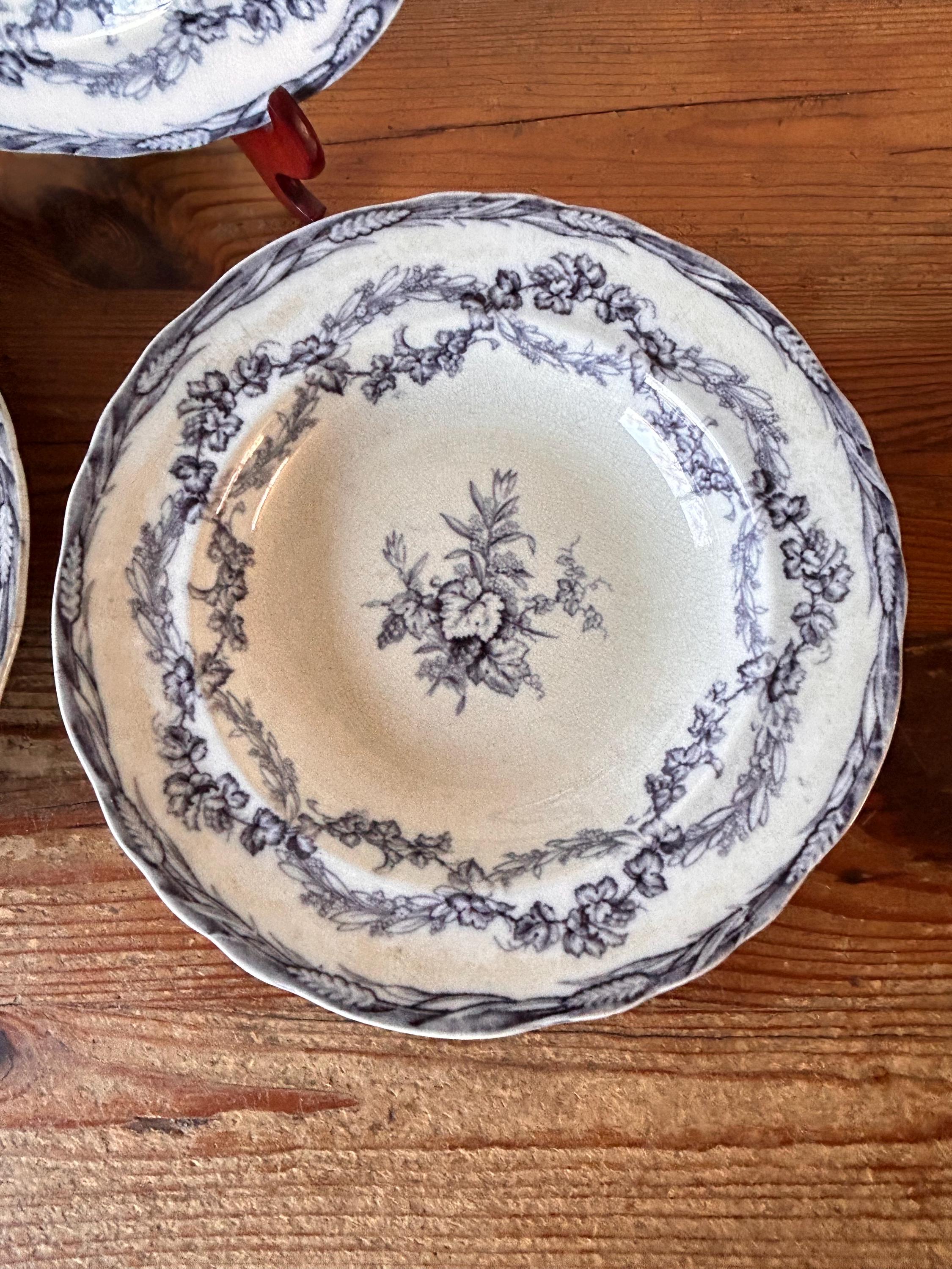 3 枚のプレート / 深皿 - コンコルディア - アンティーク - 花の装飾