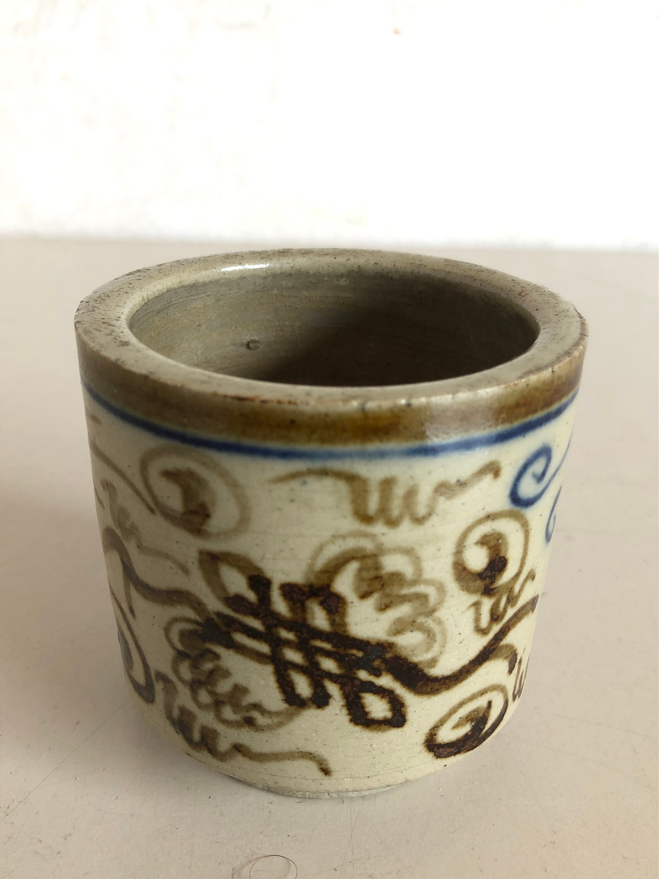 Antike Tasse / Glas China Malerei eines Drachen mit einer