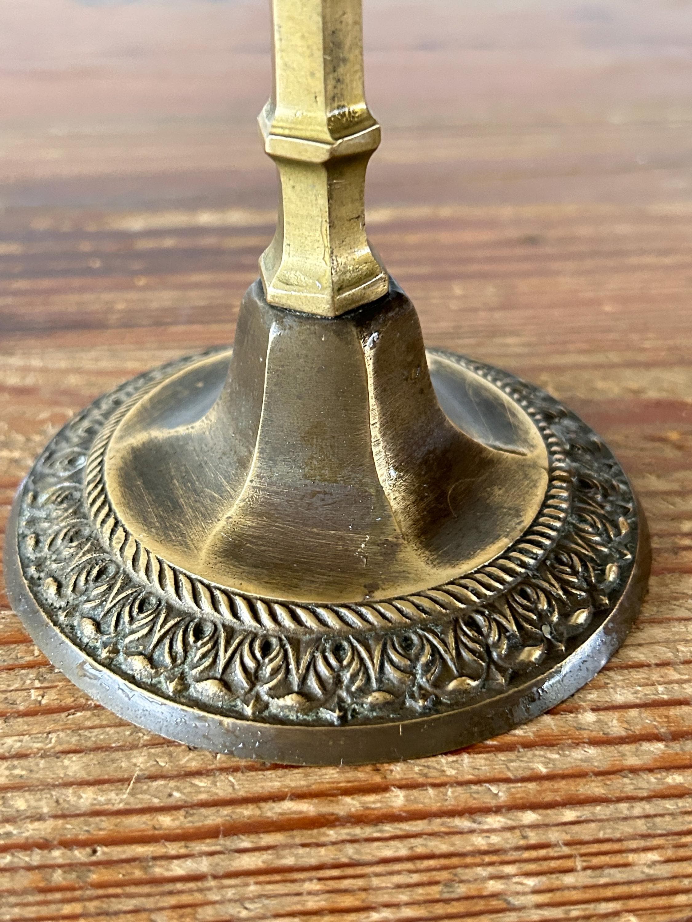 燭台 - アンティーク - 銅製 - 装飾彫刻付き - Etsy 日本