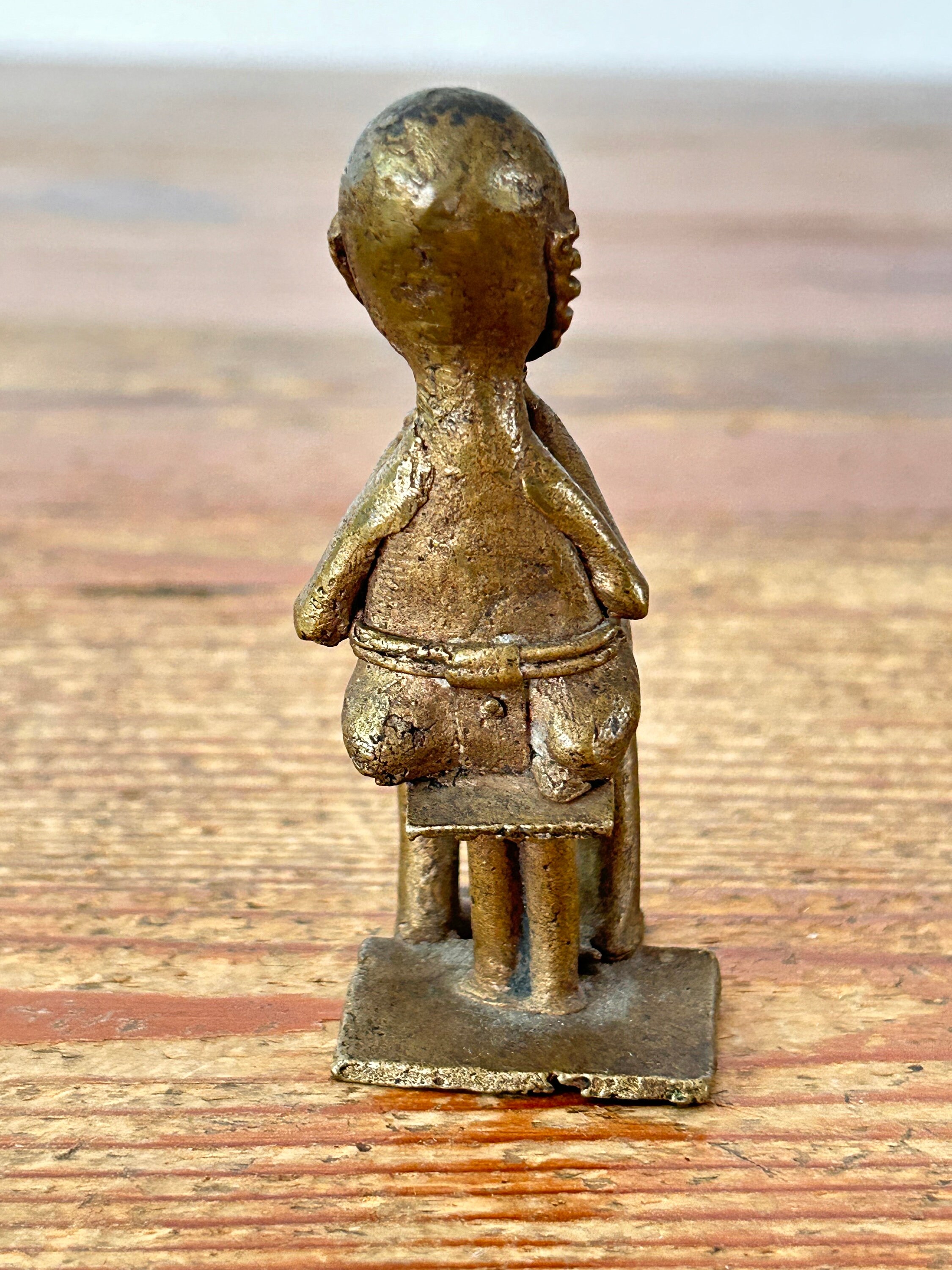 像 / 彫刻 - アフリカ - 青銅 - 座っている男性 - ハンドメイド - Etsy