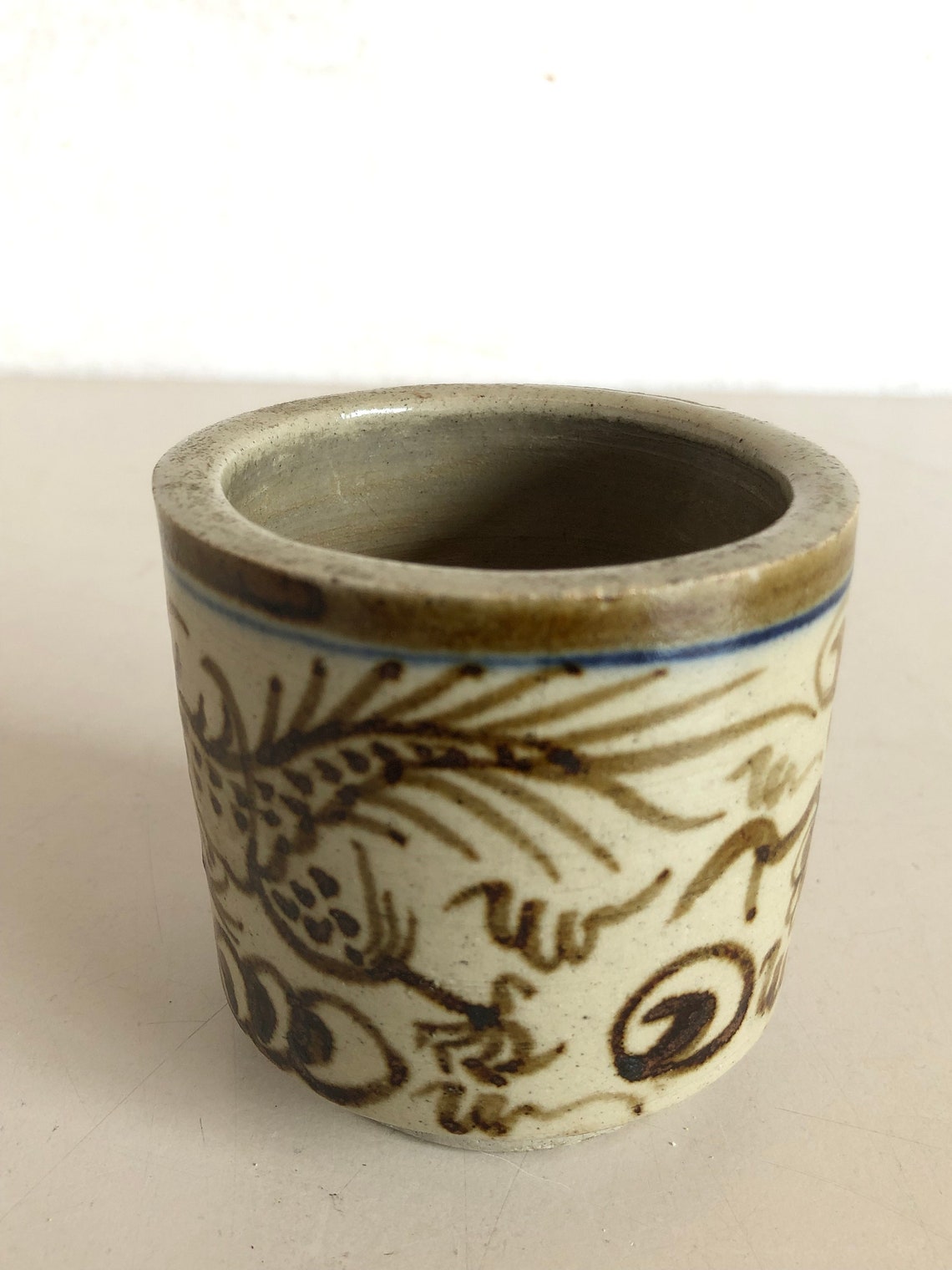 Antike Tasse / Glas China Malerei eines Drachen mit einer