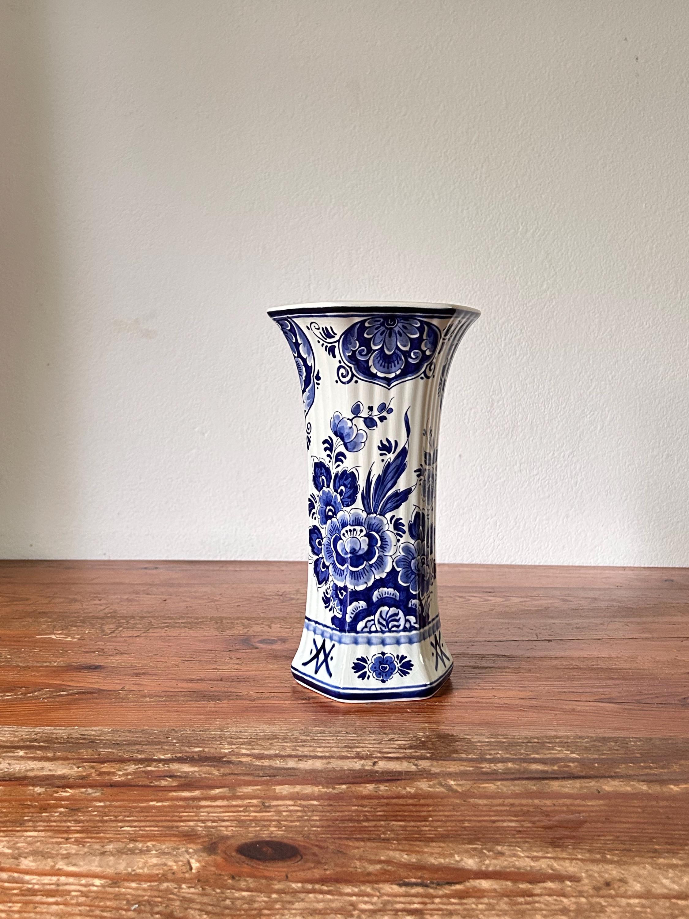 Flower Vase / Vase - Delft Blue Pottery - Flower Decoration