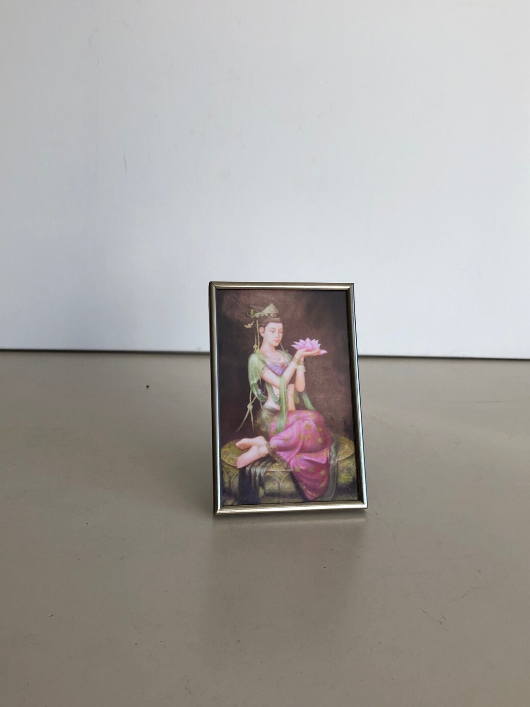 Photo Frame / Desk Frame With Presentation in the Frame Metal Vintage