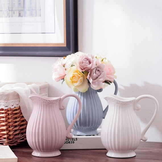 Art Studio Decor Vases Modern Home Flower Vases Ornaments Home Decor Pottery Vase Modern Creative and Decorative Designer Ceramic Vases