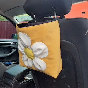 デイジーの車用ゴミ箱、防水生地のライナー付き、女性用車用オーガナイザーバッグ、お母さん、お父さんへの車用ギフト。