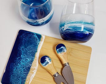 Beach Charcuterie board |Ocean cups| Ocean Cutting board |Ocean Home Decor| Resin Charcuterie board |Ocean wine cup| Waves| Beach | Gift