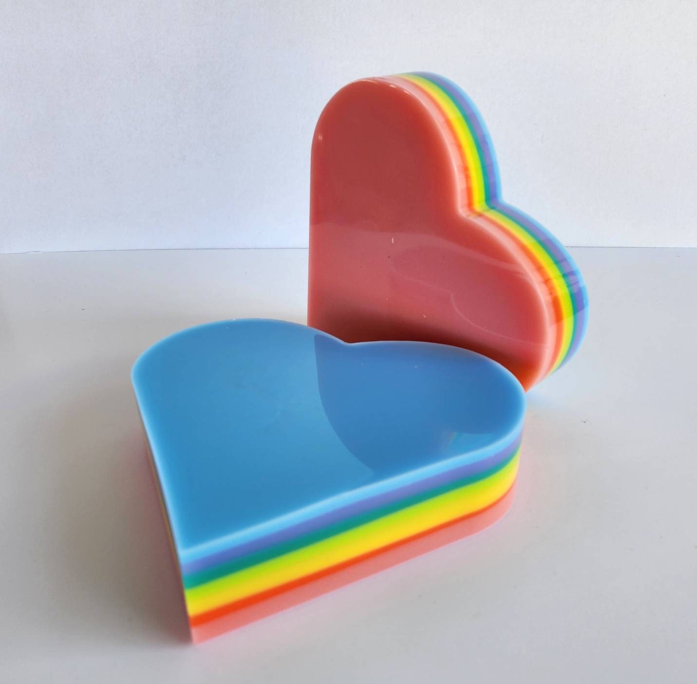 HEART BOOKENDS Resin Bookends Rainbow Bookends Pop Art - Etsy