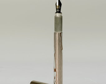 Pluma estilográfica Elbwood Mokume Gane: pieza única de cobre y plata fina.