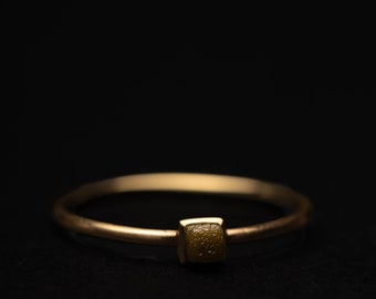 Anillo WANDELGOLD #oro cortado en cubitos y diamante en bruto - único hecho a mano en Hamburgo, Alemania