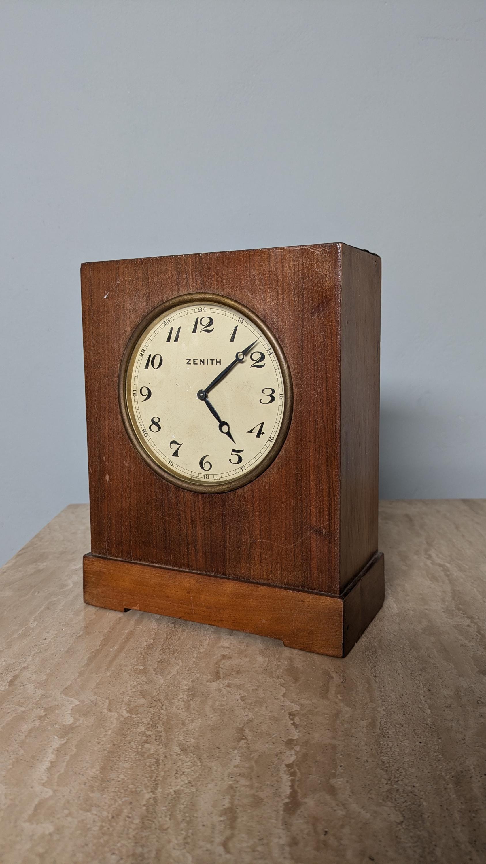 Zenith table clock, savings clock, buffet clock, Breguet indices, Swiss Made, Union Geneve insurance, wooden money box