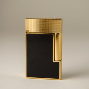 S.T. Dupont lighter Ligne 2 "CLING" gold & matte black Laque de Chine C16601