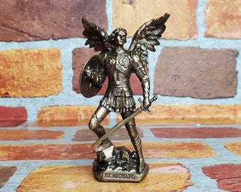 vintage St. Michael Archange Mini Statue - Statue d'autel miniature de Saint Michel