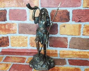 Vintage Queen Boudica Statue - Cold Cast Bronze - Celtic Queen