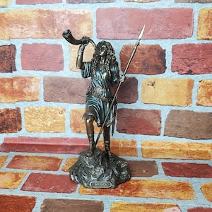 Vintage Queen Boudica Statue - Cold Cast Bronze - Celtic Queen