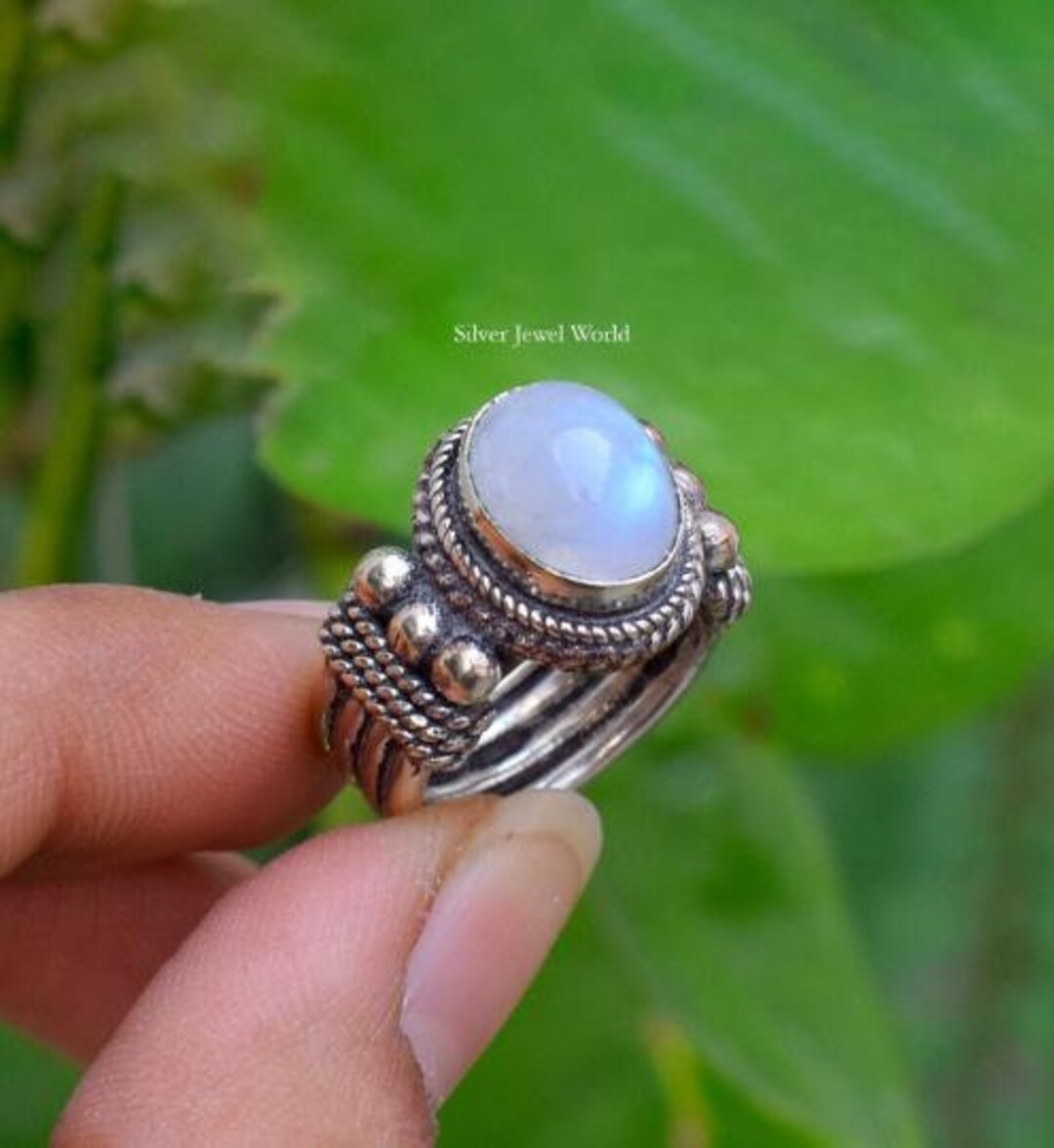 Precious Rainbow Moonstone Vintage Ring, Gemstone Ring, White Vintage