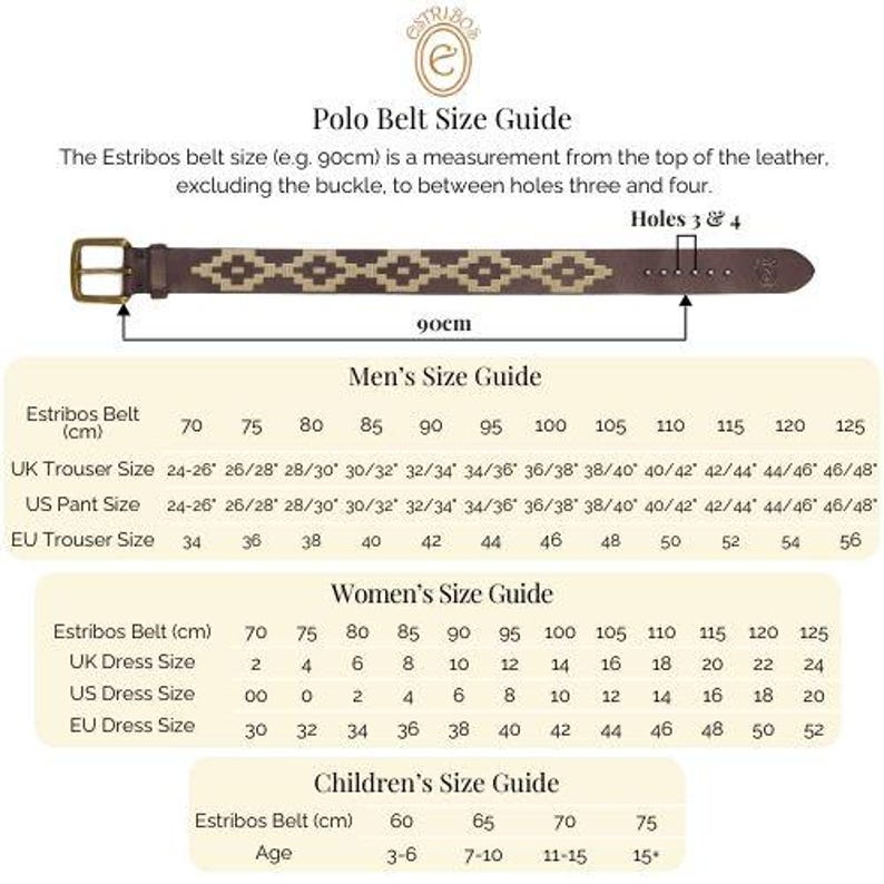 Pu&ograve; includere: Una guida alle taglie per cinture in pelle, che mostra la taglia della cintura in centimetri e le taglie corrispondenti per uomini, donne e bambini. La guida include le taglie dei pantaloni britannici, le taglie dei pantaloni americani, le taglie dei pantaloni europei, le taglie degli abiti britannici, le taglie degli abiti americani e le taglie degli abiti europei. La guida include anche la fascia di et&agrave; per le taglie dei bambini.