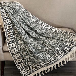 Sage green throw blanket couch, Boho throw blanket, Home decor, Queen blanket for bed, handmade gift,