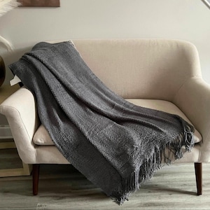 Chunky Knit Throw Blanket with Tassels – Cozy Couch Accent (50"x90") Gray